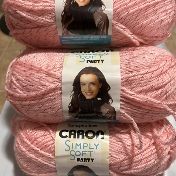 Caron Simply Soft Yarn - Picture 2 of 3